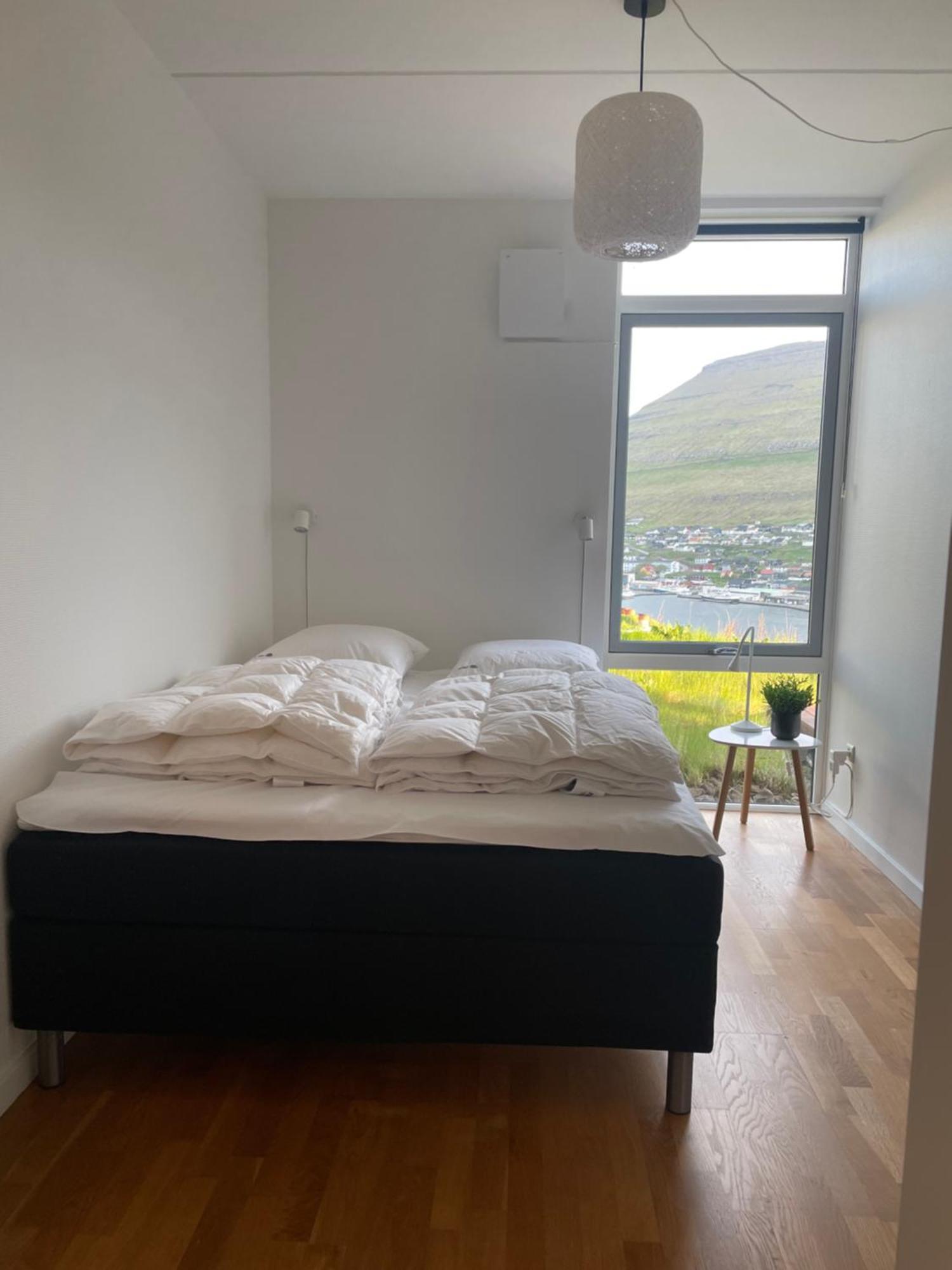 Unique Sea & Landscape View And Spacious Apartment Klaksvík エクステリア 写真